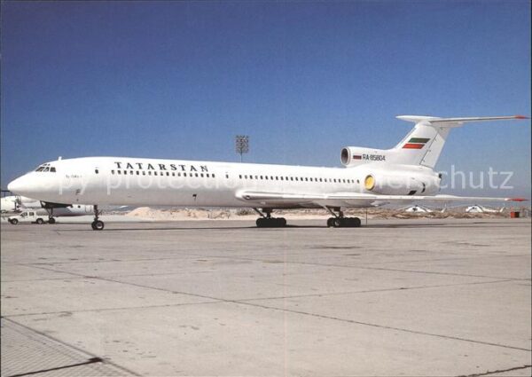 Flugzeuge Zivil Tatarstan Airlines TU-154B-2 RA-85804 c