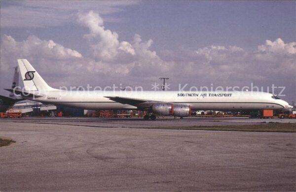 Flugzeuge Zivil Southern Air Transport McDonnell Dougla