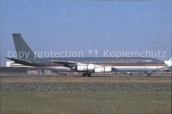 Flugzeuge Zivil Royal Jordanian Boeing 707 384C JY-AEC