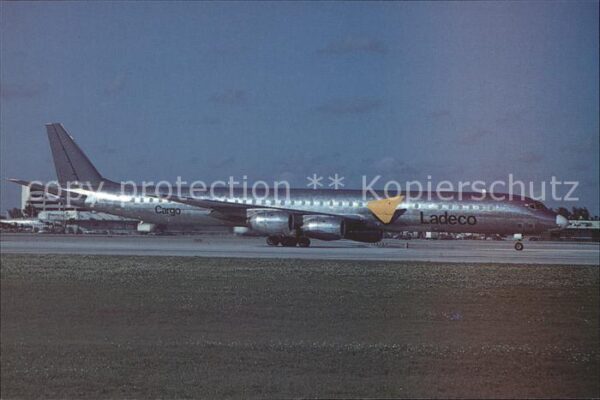 Flugzeuge Zivil Ladeco DC8 CC-CYO