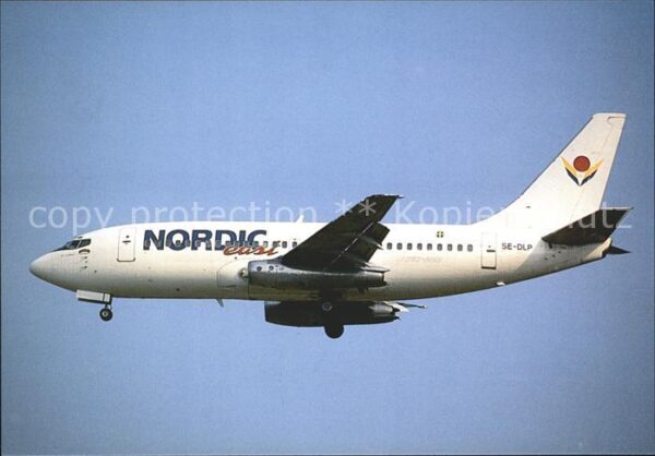 Flugzeuge Zivil Nordic East Boeing 737-205 SE-DLP