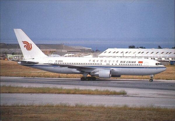 Flugzeuge Zivil Air China Boeing 767-2J6 ER B-2555