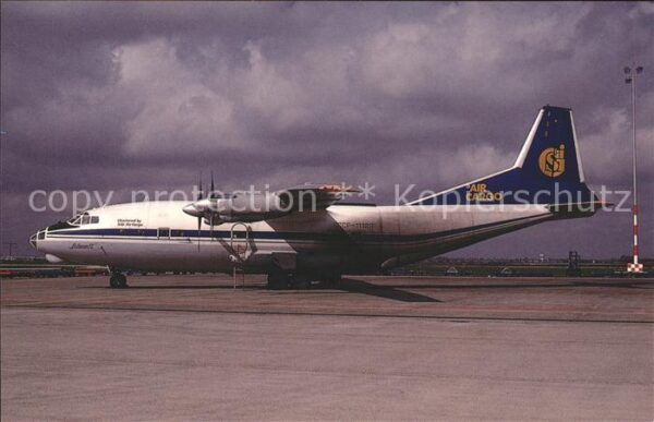 Flugzeuge Zivil Air Cargo Antonov 12 c/n 02348204 CCCP-
