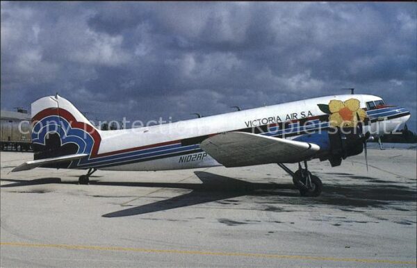 Flugzeuge Zivil Victoria Air Douglas DC-3-210D c/n 2257