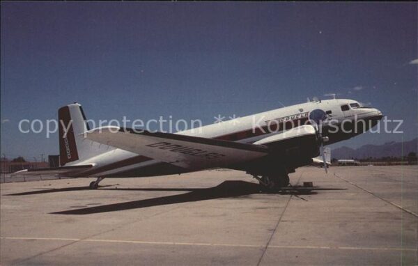 Flugzeuge Zivil Douglas Super DC-3/C-117 N30000
