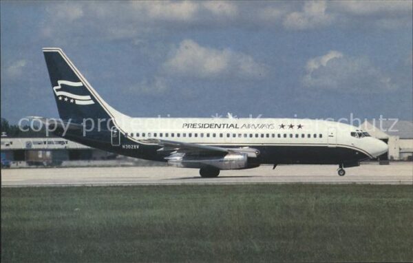 Flugzeuge Zivil Presidential Airways Boeing 737-230C N3