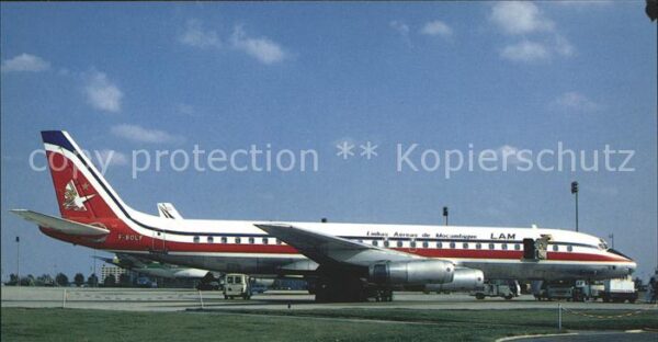 Flugzeuge Zivil LAM Linhas Aereas de Mocambique DC-8-6