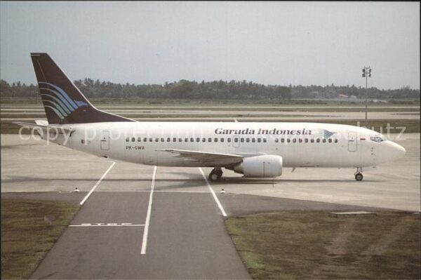 Flugzeuge Zivil Garuda Indonesia Boeing 737-3Q8 PK-GWA