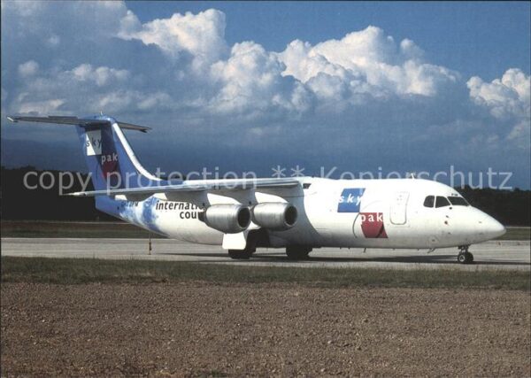 Flugzeuge Zivil Sky Pak International BAE 146-300 G-TJP