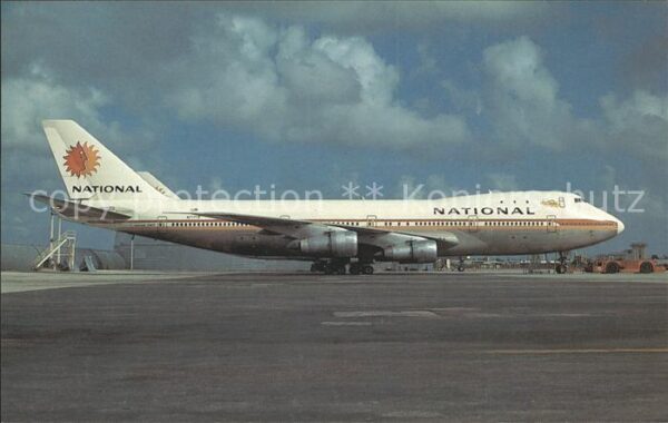 Flugzeuge Zivil National Boeing 747-135 N77773