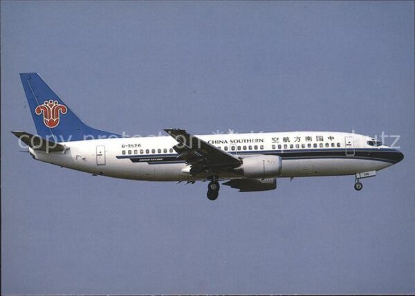 Flugzeuge Zivil China Southern Boeing 737-3Y0 B-2526 c/