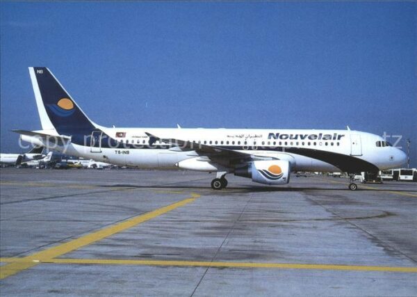 Flugzeuge Zivil Nouvelair A320 TS-INB