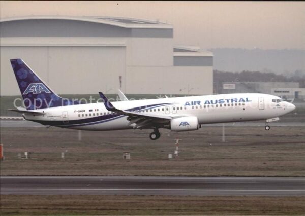 Flugzeuge Zivil Air Austral B-737-89M F-ONGB c/n 40911