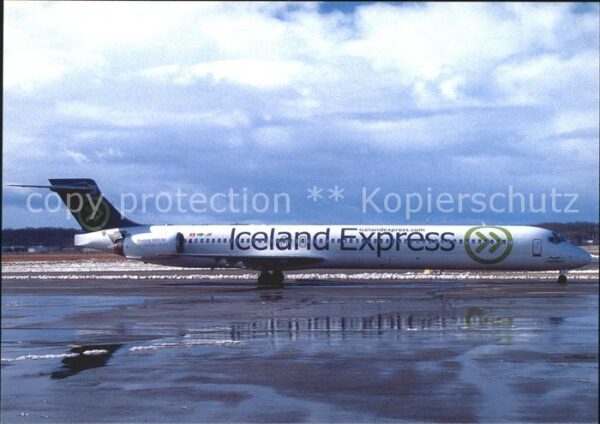 Flugzeuge Zivil Iceland Express Boeing MD-90-30 Hello H