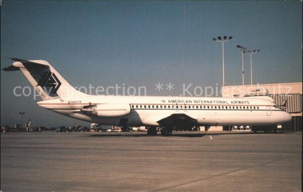 Flugzeuge Zivil American International Airways DC-9 N74