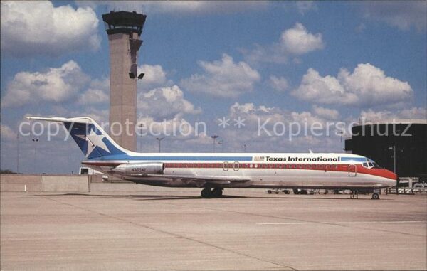 Flugzeuge Zivil Texas International McDonnell Douglas D