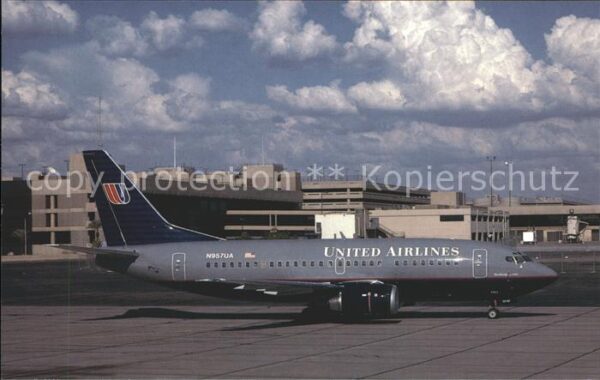 Flugzeuge Zivil United Airlines Boeing B-737-522 N957UA