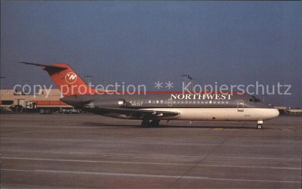 Flugzeuge Zivil Northwest McDonnell Douglas DC-9-15F N9
