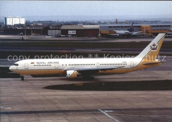 Flugzeuge Zivil Royal Brunei Boeing B-767-33A ER V8-RBG
