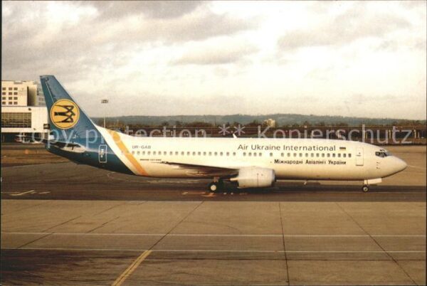 Flugzeuge Zivil Air Ukraine International Boeing 737-4Y