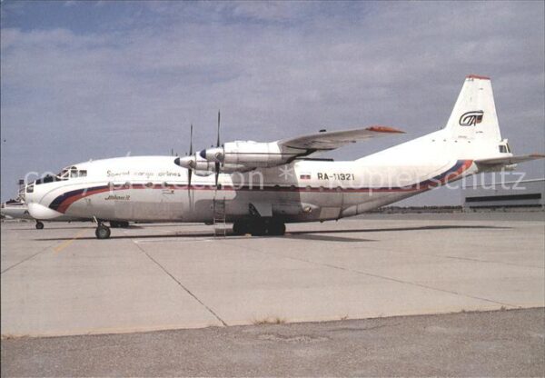 Flugzeuge Zivil Special Cargo Airlines Antonov AN-12 RA