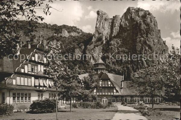 Bad Muenster Stein Ebernburg Kurhaus mit Rheingrafenstein