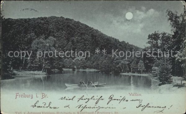 Freiburg Breisgau Bootsfahrt auf dem Waldsee im Mondschei
