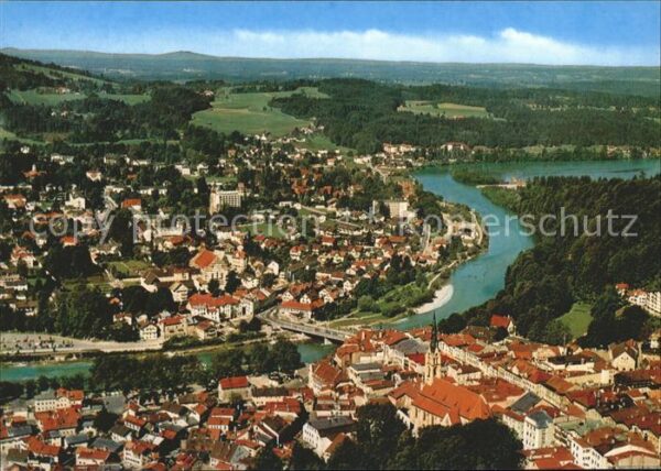 Bad Toelz Fliegeraufnahme mit Isar