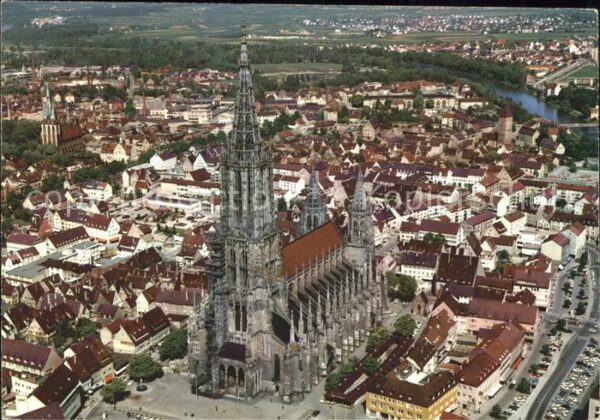 Ulm Donau Fliegeraufnahme Dom höchste Kirche der