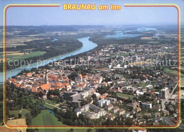 Braunau Inn Oberoesterreich Pfarrkirche Fliegeraufnahme