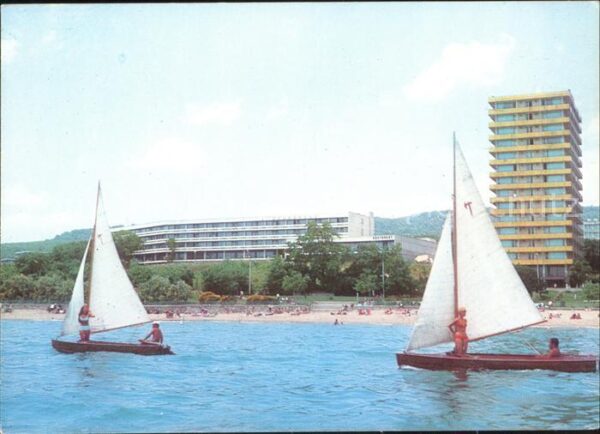 Slatni Pjasazi Hotel Ambassador Hotel Moscou Segelboot
