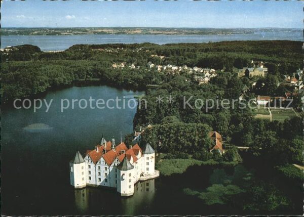 Gluecksburg Ostseebad Wasserschloss Flensburger Förde