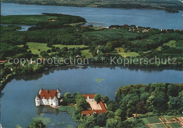 Gluecksburg Ostseebad Wasserschloss Flensburger Förde
