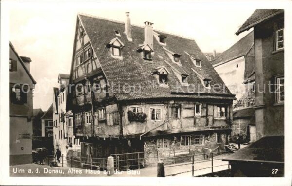 Ulm Donau Altes Haus an der Blau