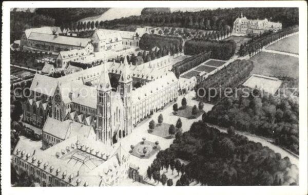 Denee Namur Abbaye de Maredsous vue a vol d_oiseau
