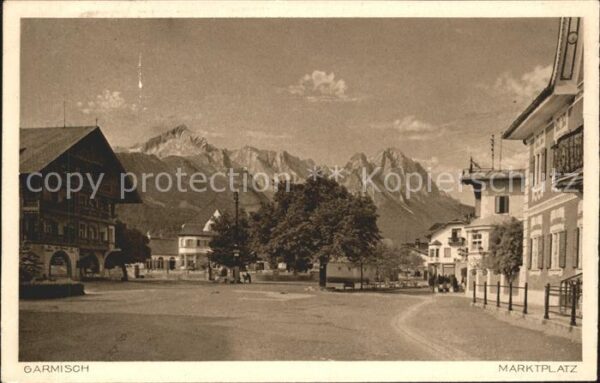 Garmisch-Partenkirchen Marktplatz Alpenblick
