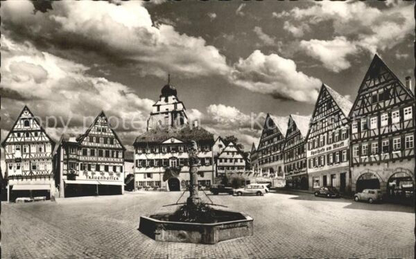 Herrenberg Gaeu Marktplatz Brunnen Fachwerkhaus