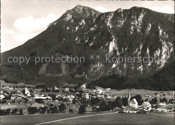 Niederachen mit Staufen Chiemgauer Alpen