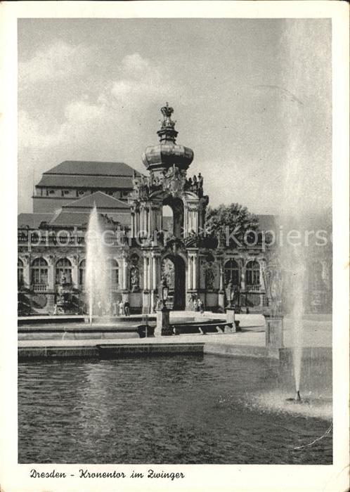 Dresden Kronentor im Zwinger Fontäne