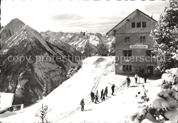 Gschoesswandhaus gegen Gunggel Wintersportplatz Zillerta
