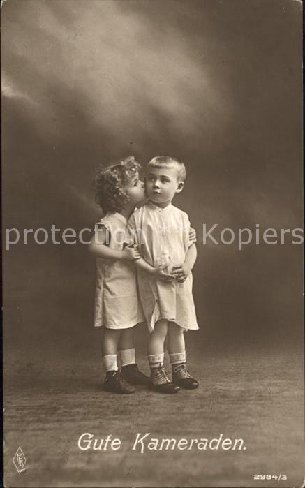 Foto PFB Nr. 2984/3 Gute Kameraden Kinder Kuss