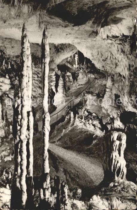 Hoehlen Caves Grottes Bärenhöhle Karlshöhle Erpfingen