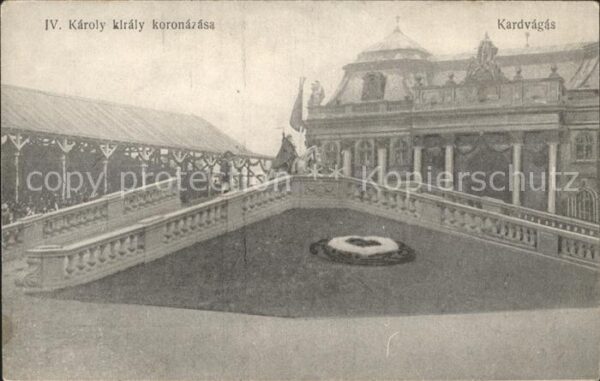 Budapest Karoly klraly koronazasa Kardvagas