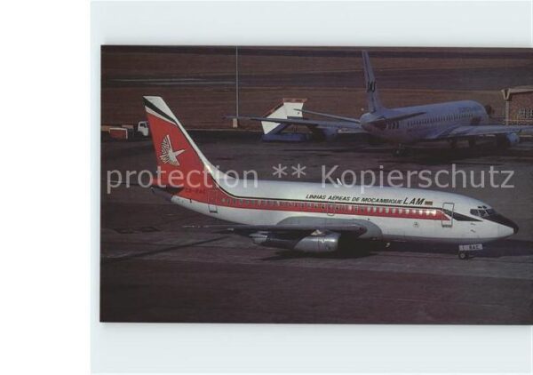 Flugzeuge Zivil Linhas Aereas de Mozambique Boeing 737-