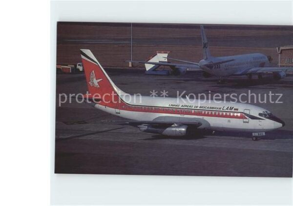 Flugzeuge Zivil Linhas Aereas de Mozambique Boeing 737-
