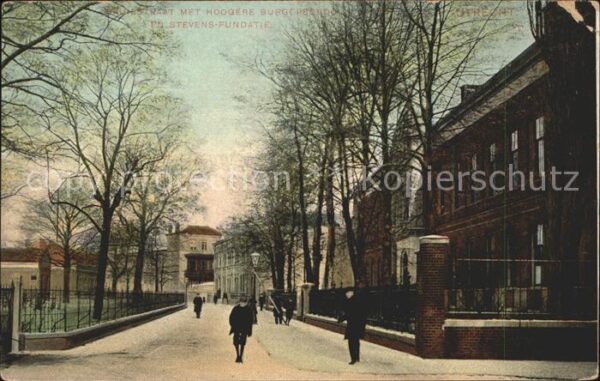 Utrecht Kreuisstraat met Hoogere Burgerschool e