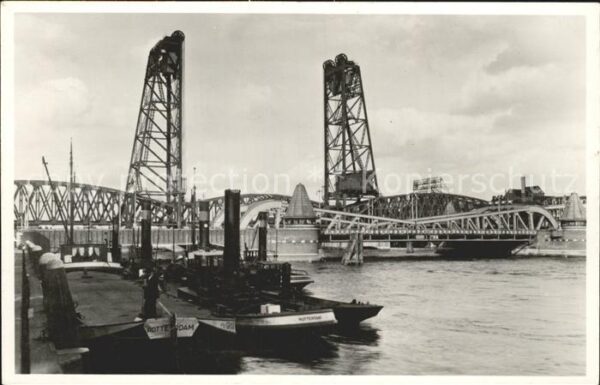 Rotterdam koningshaven met hefbrug Hebebrücke