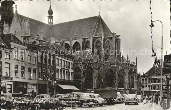 Breda Noord-Brabant Grote Markt Vrouwekerk Autos