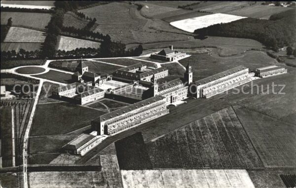 Breda Noord-Brabant Fliegeraufnahme R.K. Sanatorium De Klok