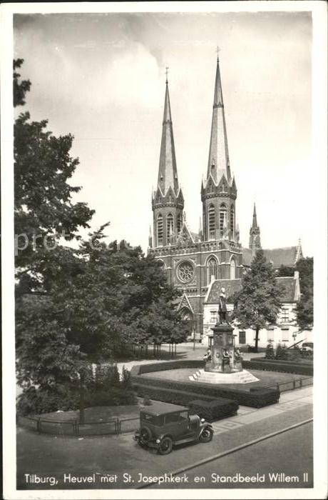 Tilburg Heuvel met St. Josephkerk en Standbeeld